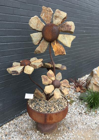 Yinnar Scuptures 2021 - Horse - steel