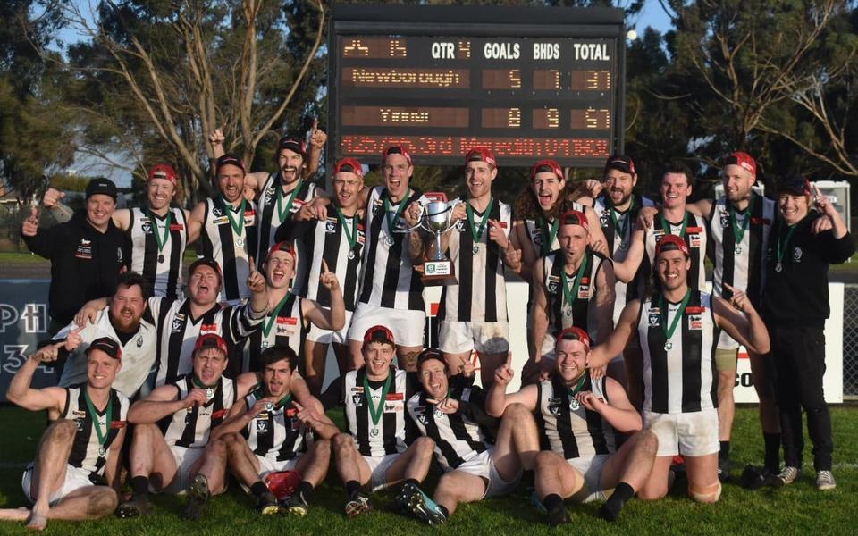 Yinnar Football Seniors Team 2022